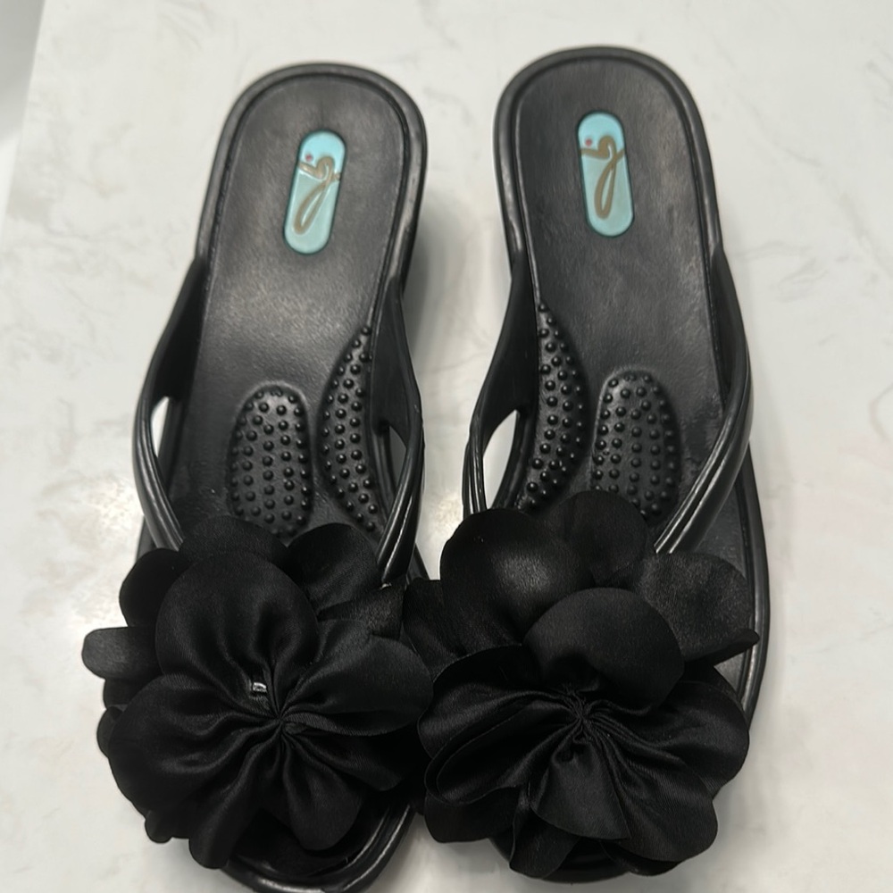 OKA BEE Elegant Black Floral Women's Sandals Size Small #Made in U S A